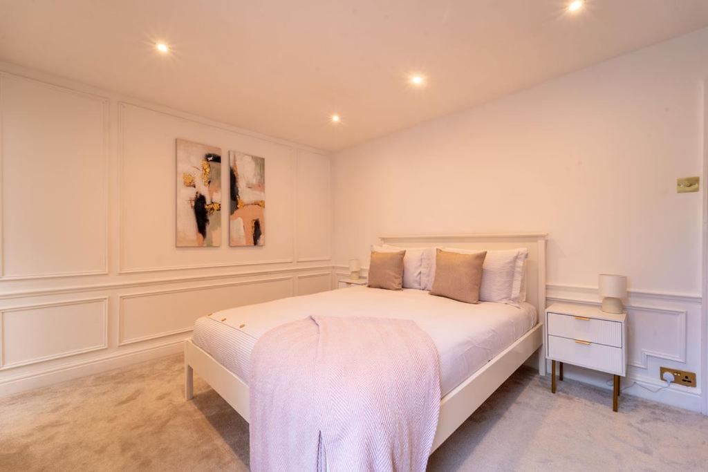 Elegant 3 Bedroom Home In The Centre Of Cheltenham Exteriör bild