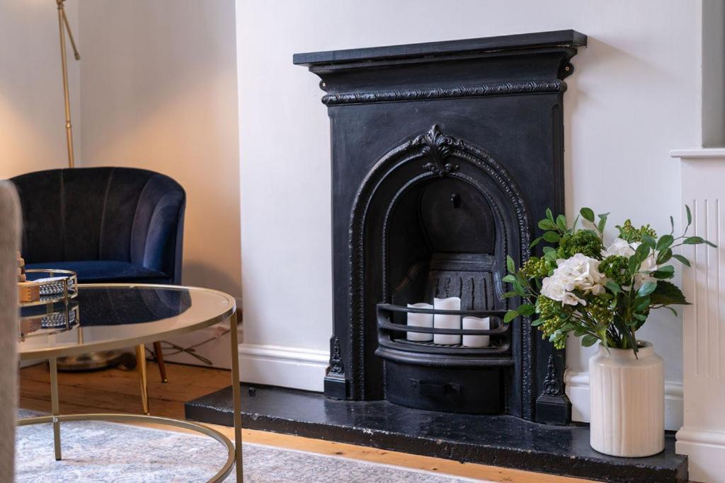 Elegant 3 Bedroom Home In The Centre Of Cheltenham Exteriör bild